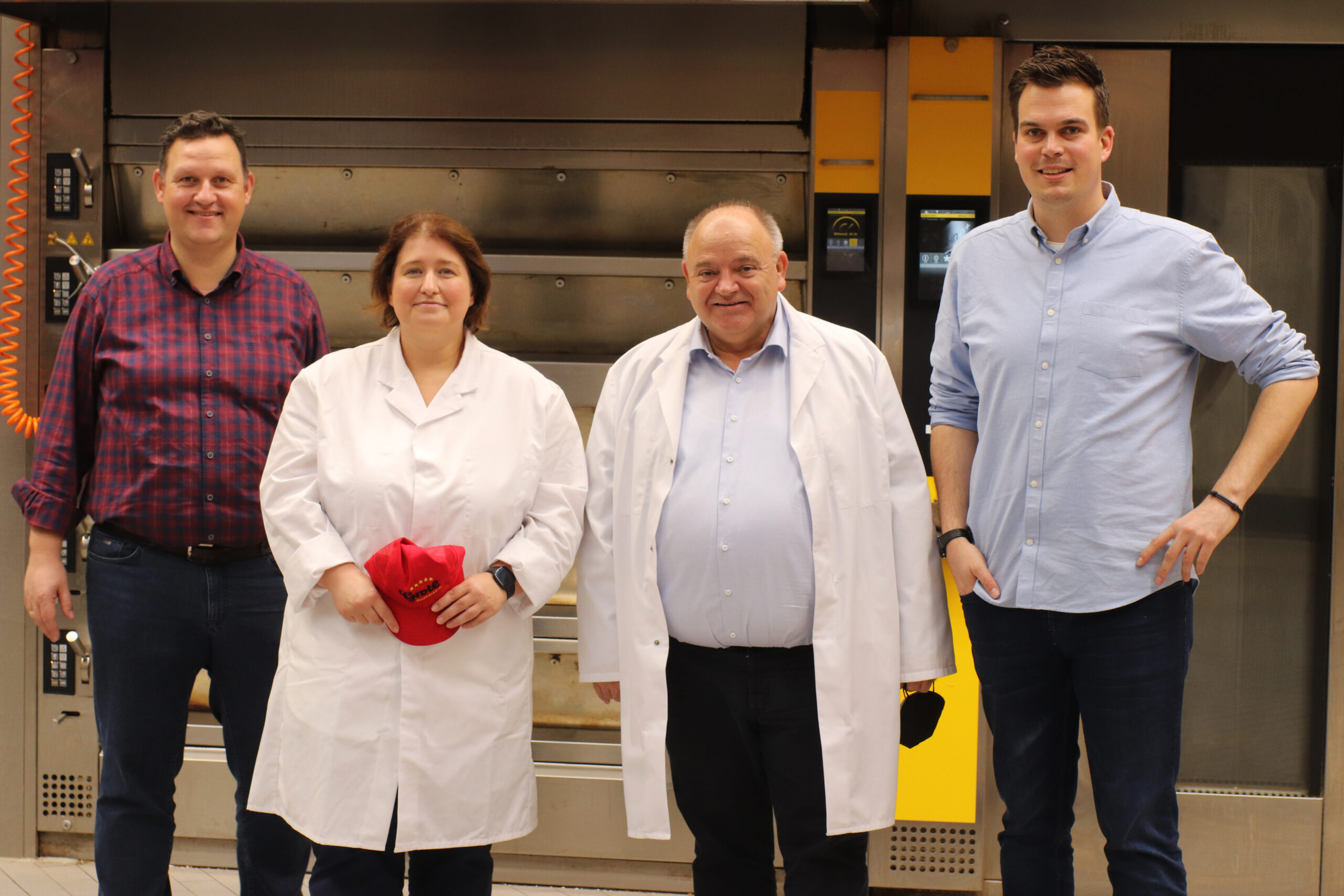 Bettina Lugk besucht die Goldbäckerei Grote in