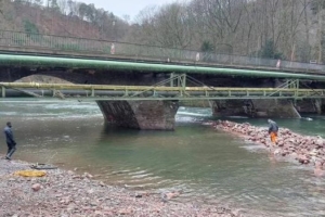 Wiedereröffnung der Lennebrücke für Fußgänger und PKW