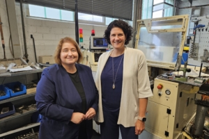 Bettina Lugk besucht Firma Möhling in Altena