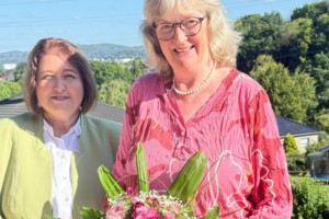 Unermüdlicher Einsatz für den Sport – „Blumenstrauß des Monats“ August 2025 geht an Gabriele Haschke