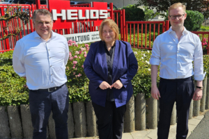 Maßarbeit und Präzision aus dem Sauerland – Bettina Lugk besucht Firma HELIOS in Neuenrade