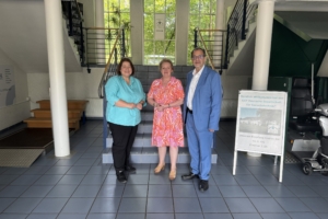 Kompetenzzentrum für den Markt der Generation 50plus – Bettina Lugk besucht im Rahmen ihrer Sommertour die GGT in Iserlohn