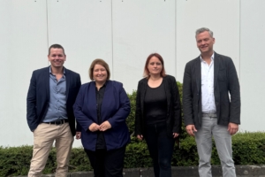 Mittelstand zwischen Tradition und Zukunft – Bettina Lugk zu Besuch bei Firma Heinrich Stamm GmbH in Iserlohn
