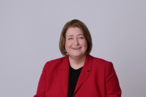 Bettina Lugk ruft Jugendliche aus dem Märkischen Kreis zur Teilnahme an Jugend & Parlament auf – Bewerbungsfrist bis zum 10. April!